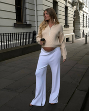 What to wear when flying pregnant
