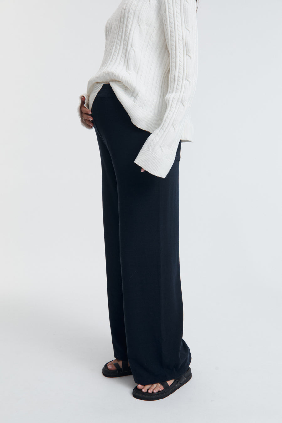 Maternity Cable Knit Sweater (White) 4