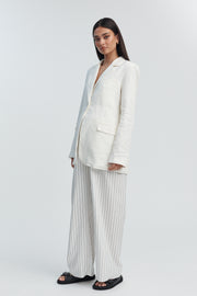 Maternity Linen Blazer (Ivory) 5