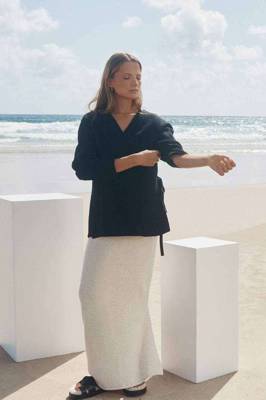 Maternity Linen Knit V Neck Dress 7