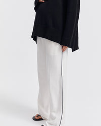 Maternity Linen Pants (White) 3