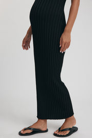 Maternity Scoop Neck Dress (Black) 2
