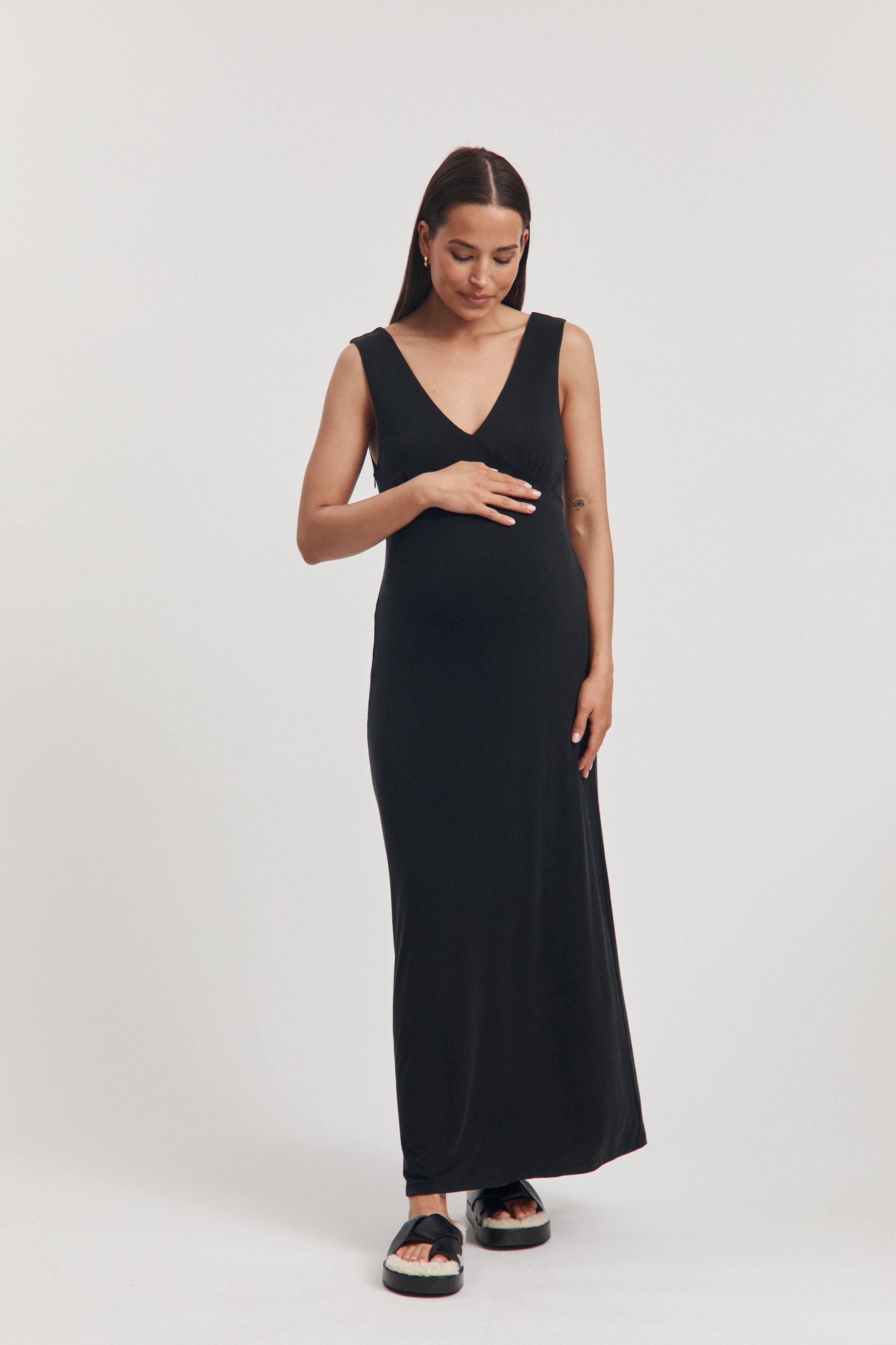 Stylish Maternity Event Dress (Black) 1