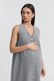 Stylish Maternity Maxi Dress (Gingham Check) 3
