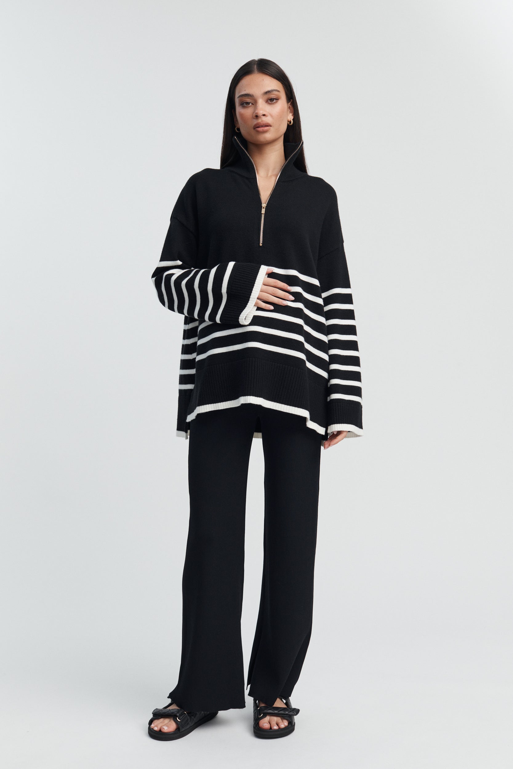 LÉGOE HERITAGE Sadie Stripe Knit Jumper (Black/Ivory)
