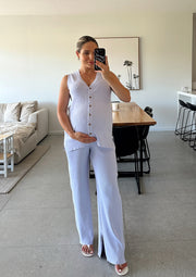 What To Wear to a Wedding as a Guest When Pregnant
