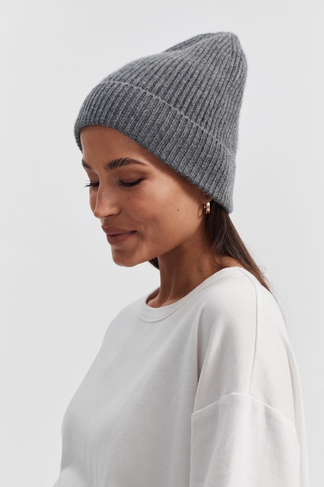 Stylish Cashmere Beanie (Charcoal) 1